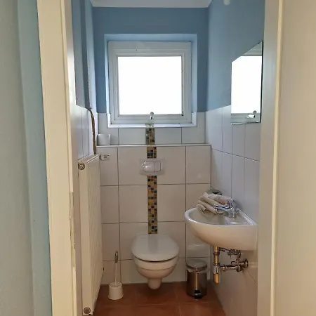 Geert-bakker-strasse Kira Apartment